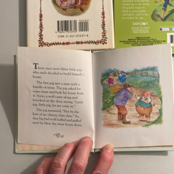 NOT ELIGIBLE FOR BUNDLE DEAL/SALE 10-Book Bundle Small Storybooks - Picture 4 of 14